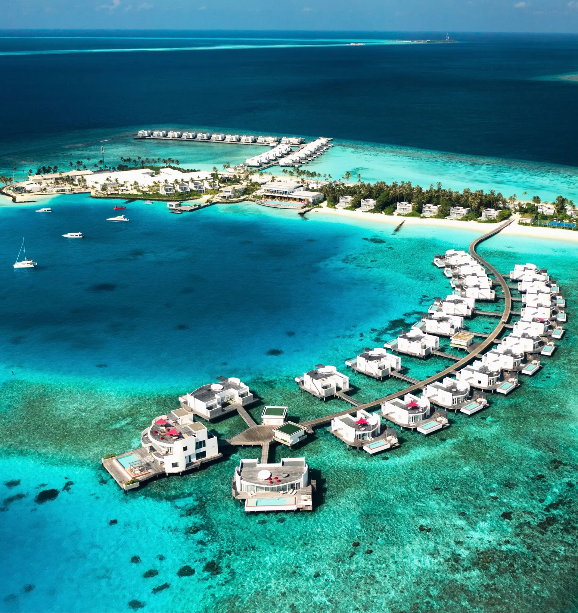 Ville sull'acqua alle Maldive viste dall'alto